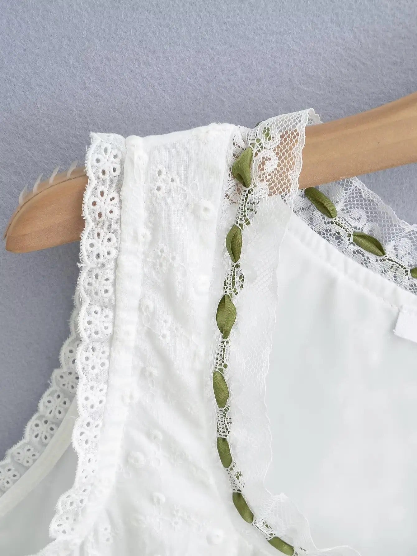 Areia French Top