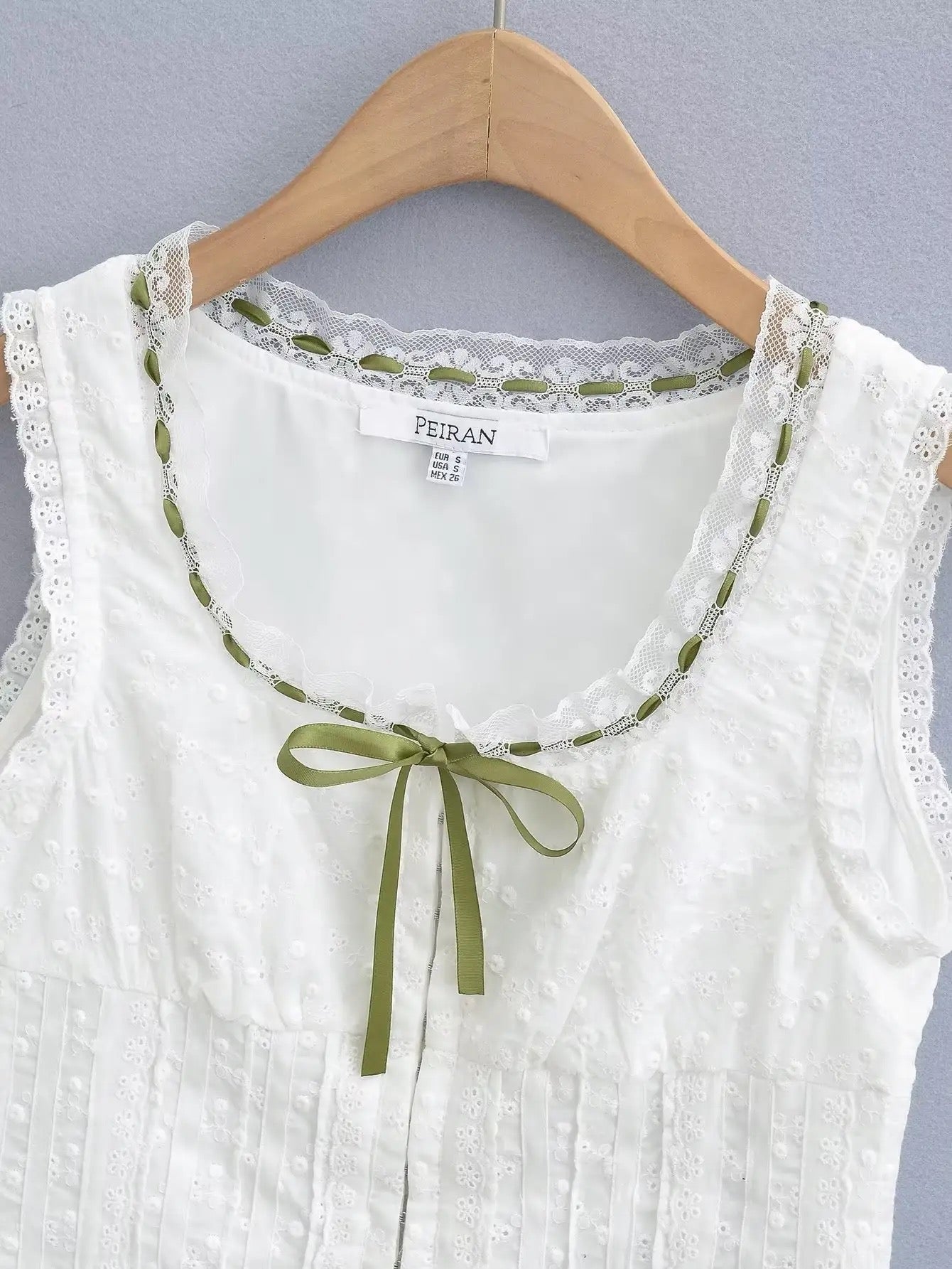 Areia French Top