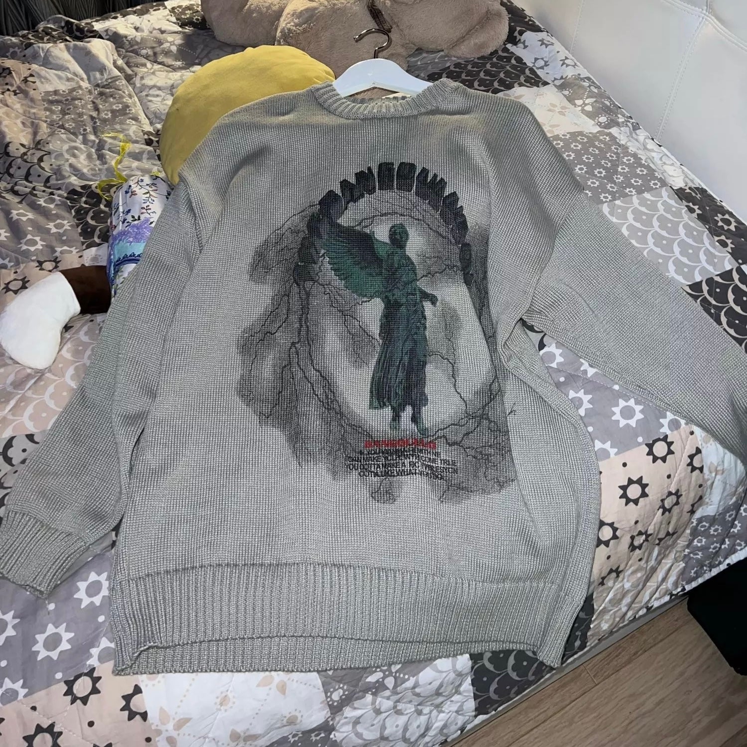 Angel Rising o-collar Sweater