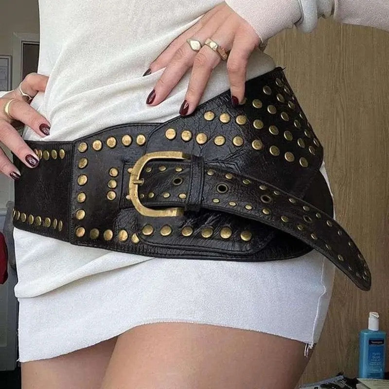 Retro Stud Belt