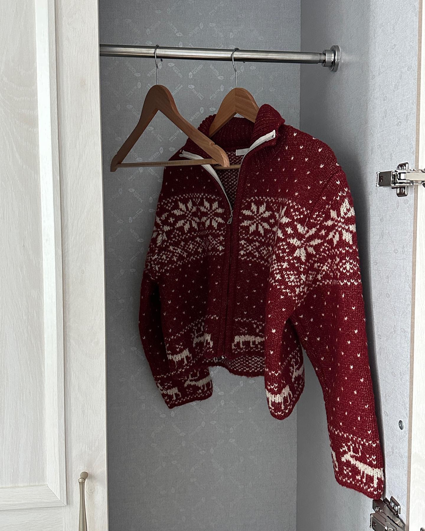 NORDIC-KNIT-CARDI3.jpg