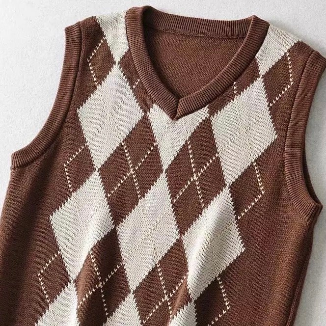 brown-vest_9e9d43ca-40a7-4713-8bd7-42e768ca13fd.jpg