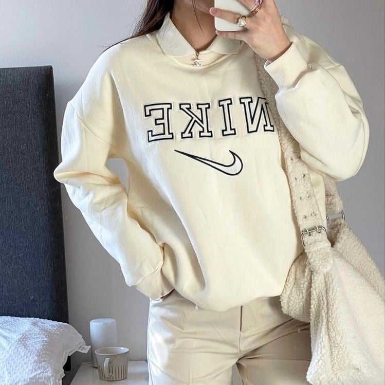 Cream vintage sweatshirt 2025
